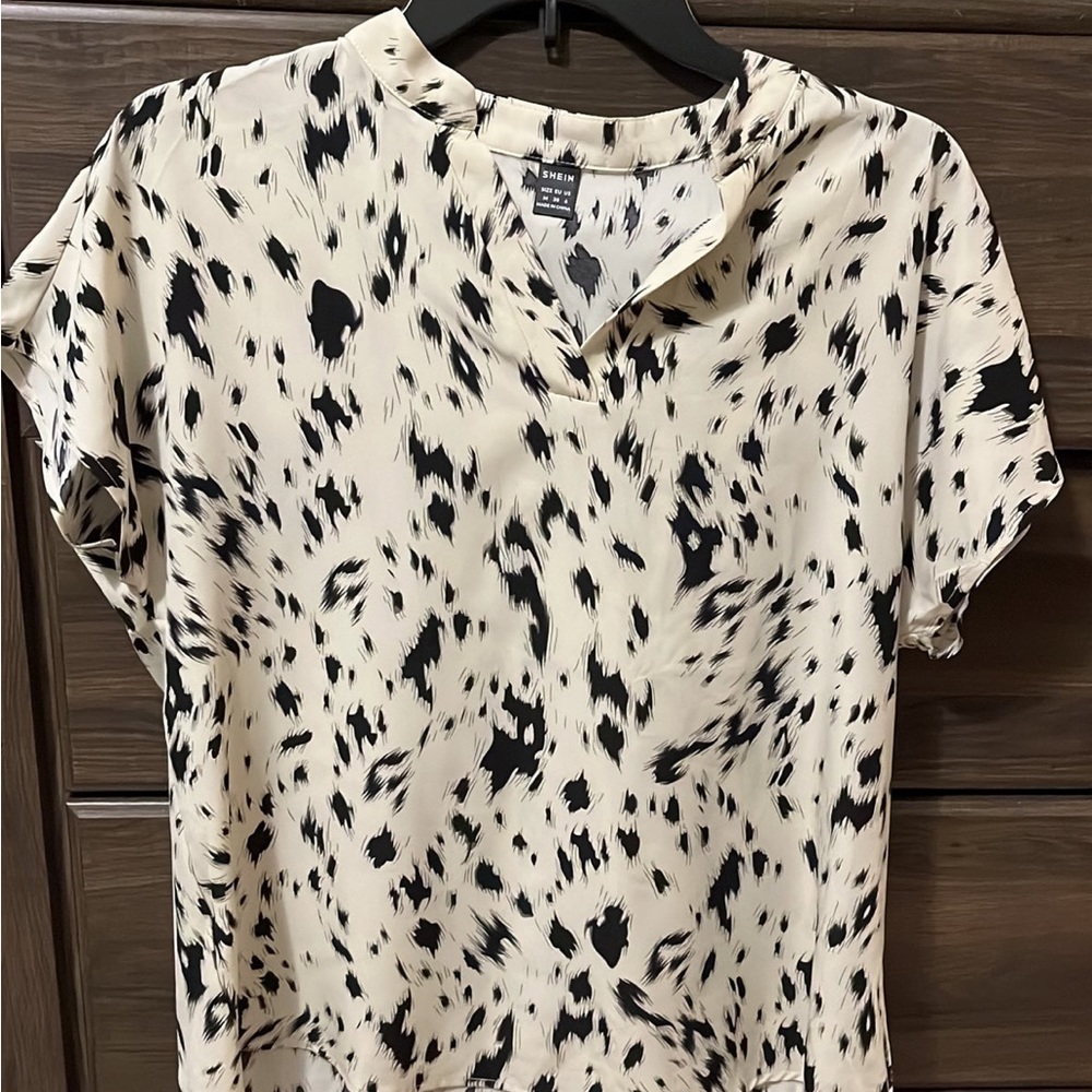 Small/medium shirt bundle - Picture 2 of 4